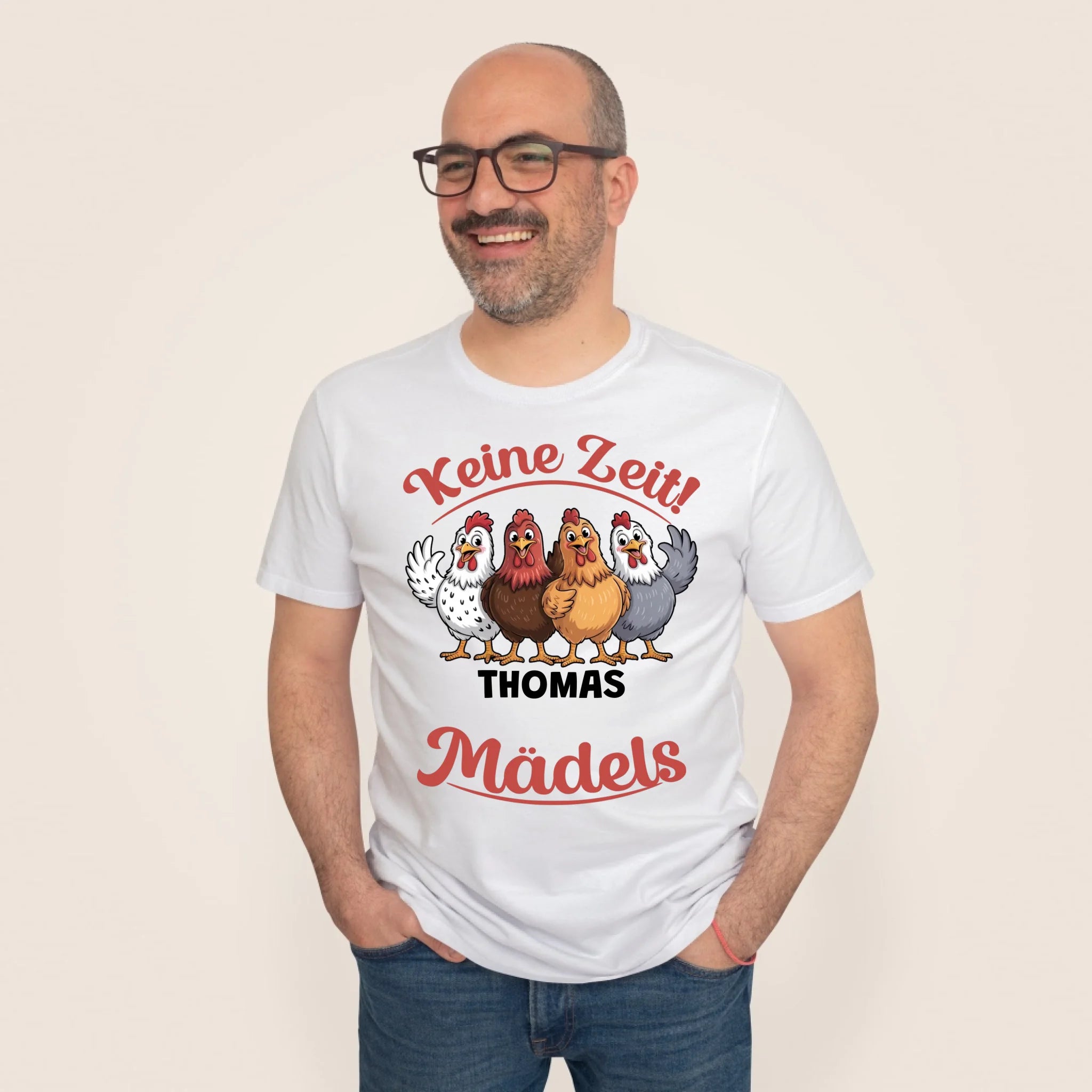 2000x2000px_Male-Model-Tshirt-Mockup2_beige_weiss