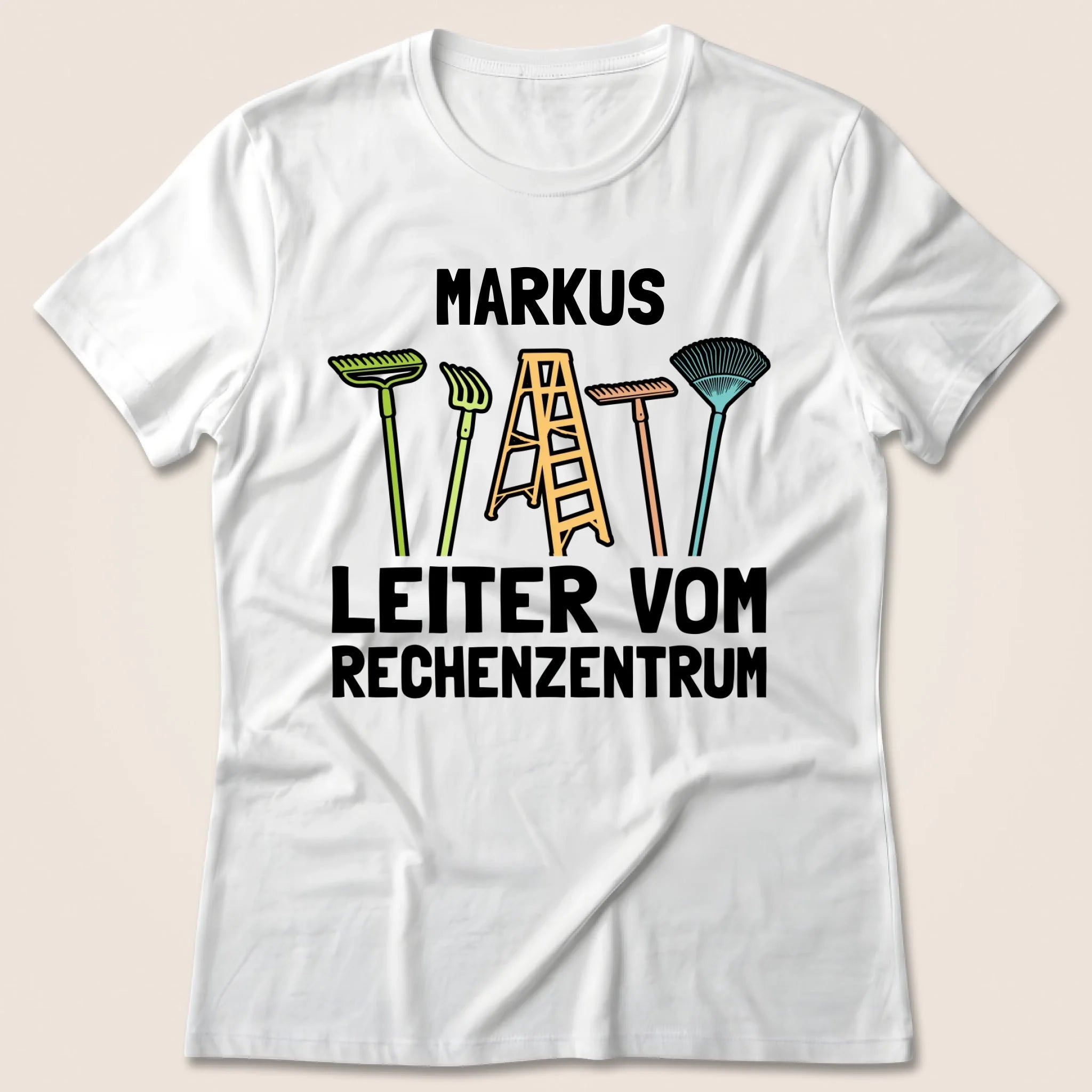 2000x2000 T-Shirt Mockup Female_Schnitt_beige_weiss