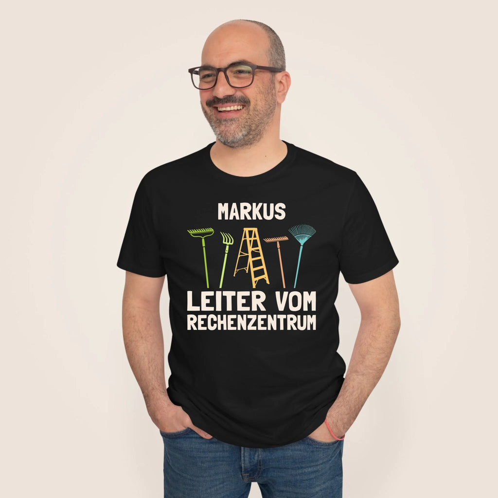 2000x2000px_Male-Model-Tshirt-Mockup2_beige_black
