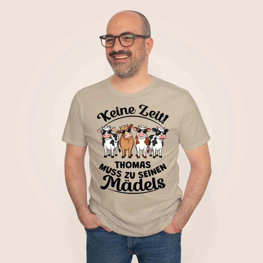 2000x2000px_Male-Model-Tshirt-Mockup2_beige_sand