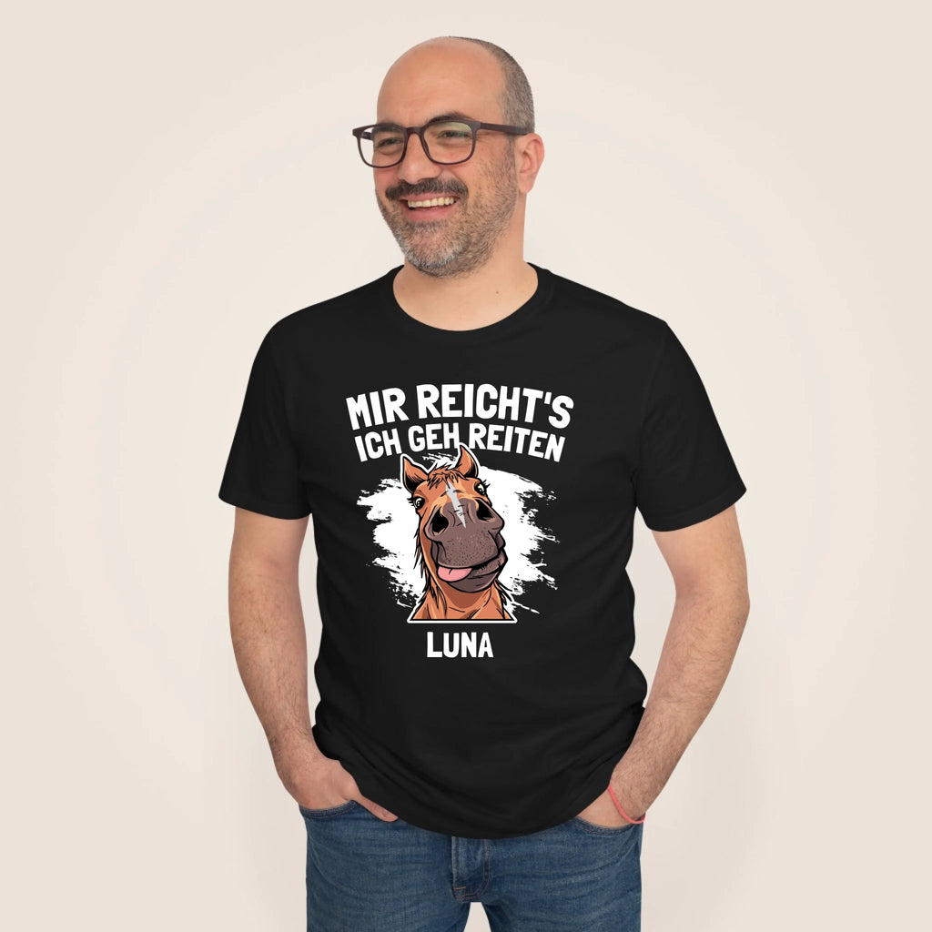 2000x2000px_Male-Model-Tshirt-Mockup2_beige_black