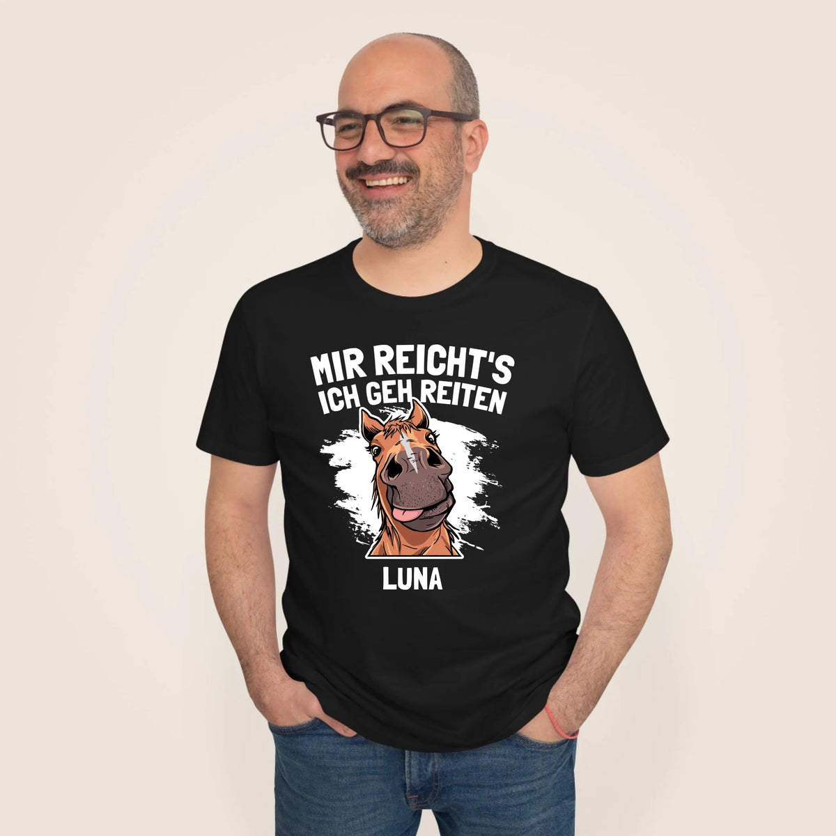 2000x2000px_Male-Model-Tshirt-Mockup2_beige_black