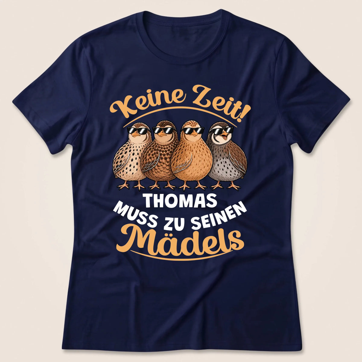 2000x2000 T-Shirt Mockup Female_Schnitt_beige_navy