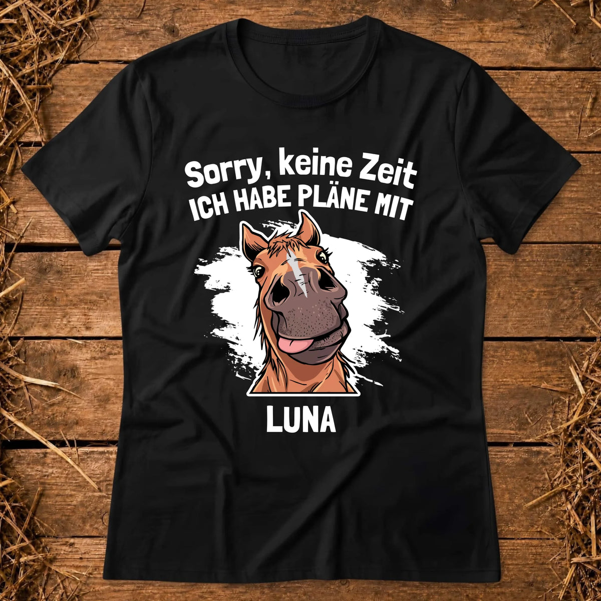 2000x2000 T-Shirt Mockup Female_Schnitt_black_horse_stable